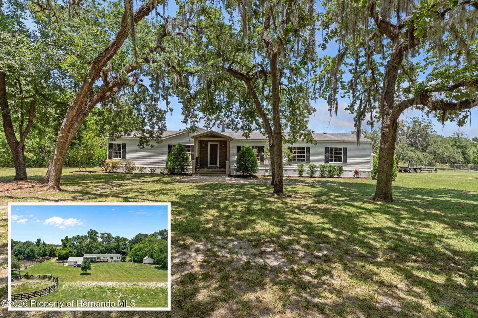 Property Photo: 26255 Lambeth Road FL 34601