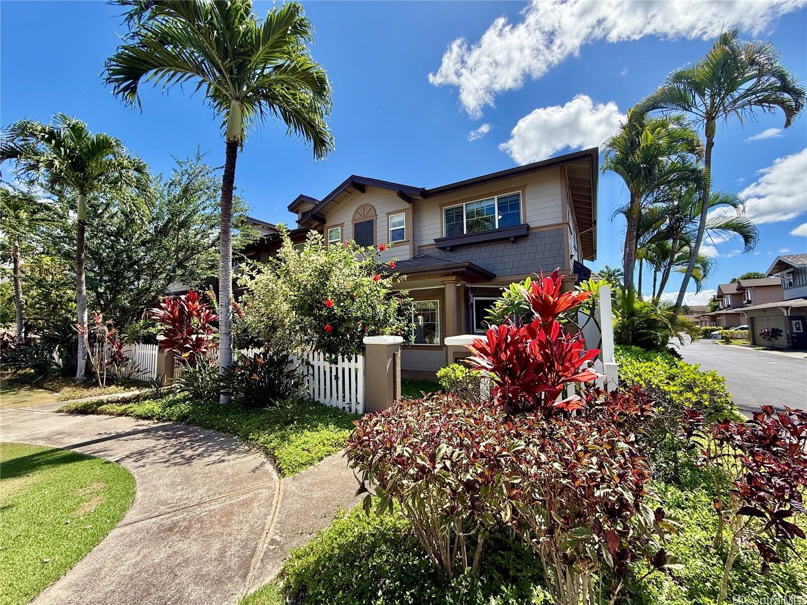 Property Photo: 91-2071 Kaioli Street 704 HI 96706