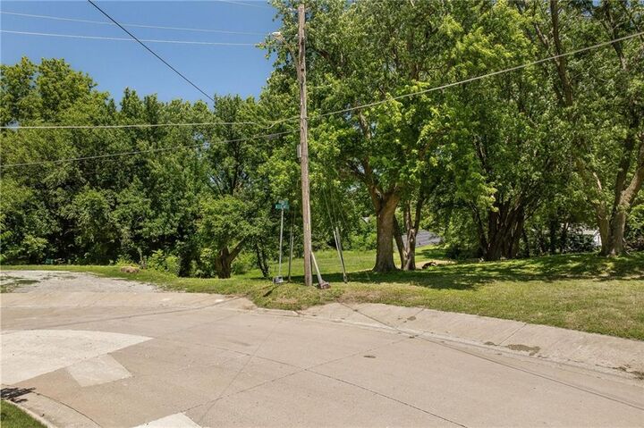 Property Photo: 325 A Street MO 64501