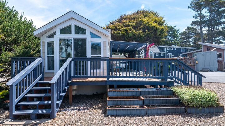 Property Photo:  4875 US-101 35  OR 97341 