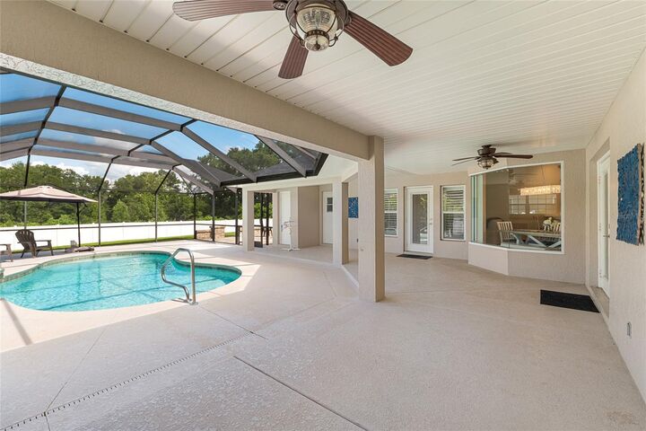 Property Photo: 4101 SE 53rd Court FL 34480