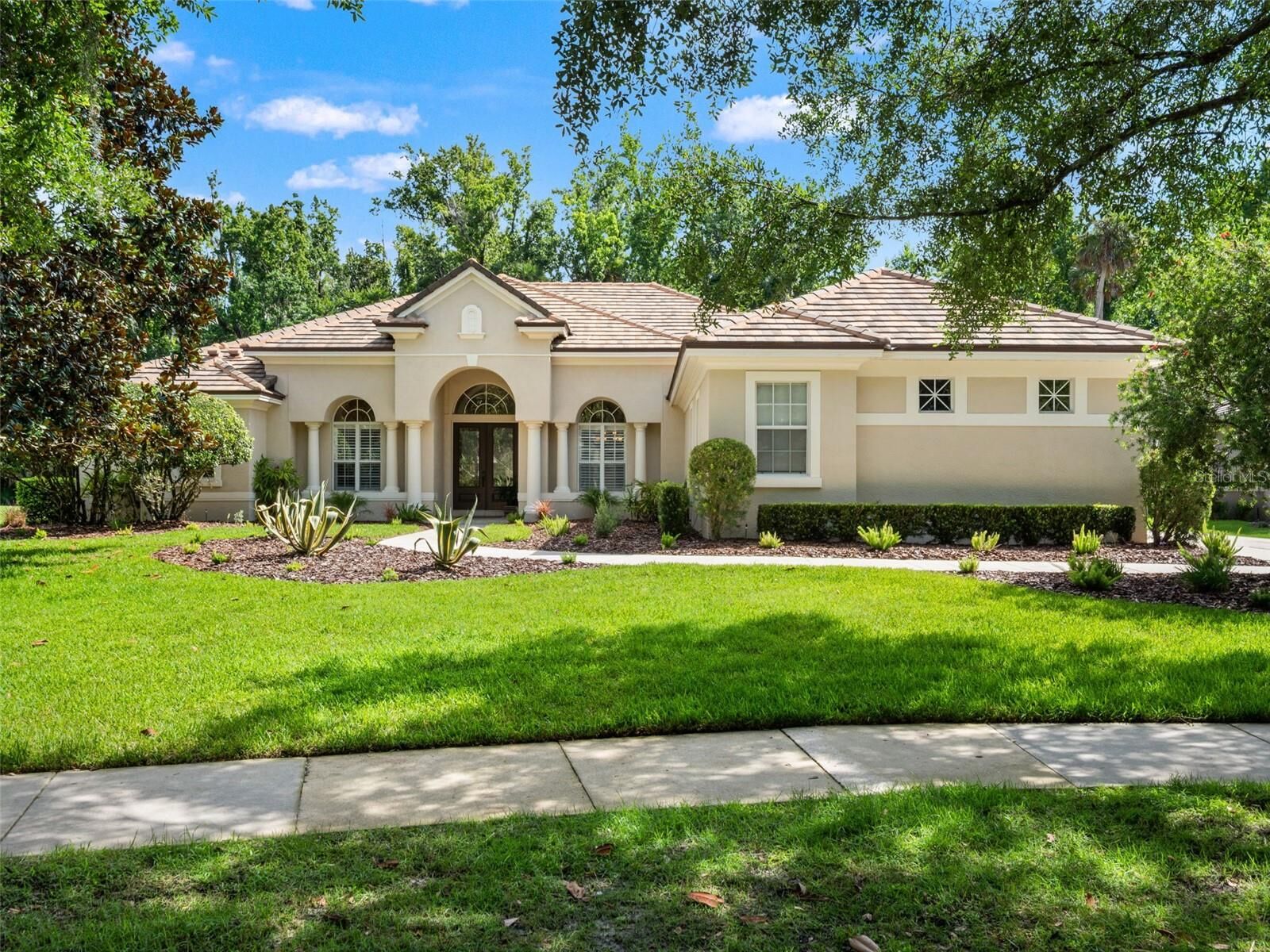 Property Photo: 3358 Horseshoe Bend Court FL 32779
