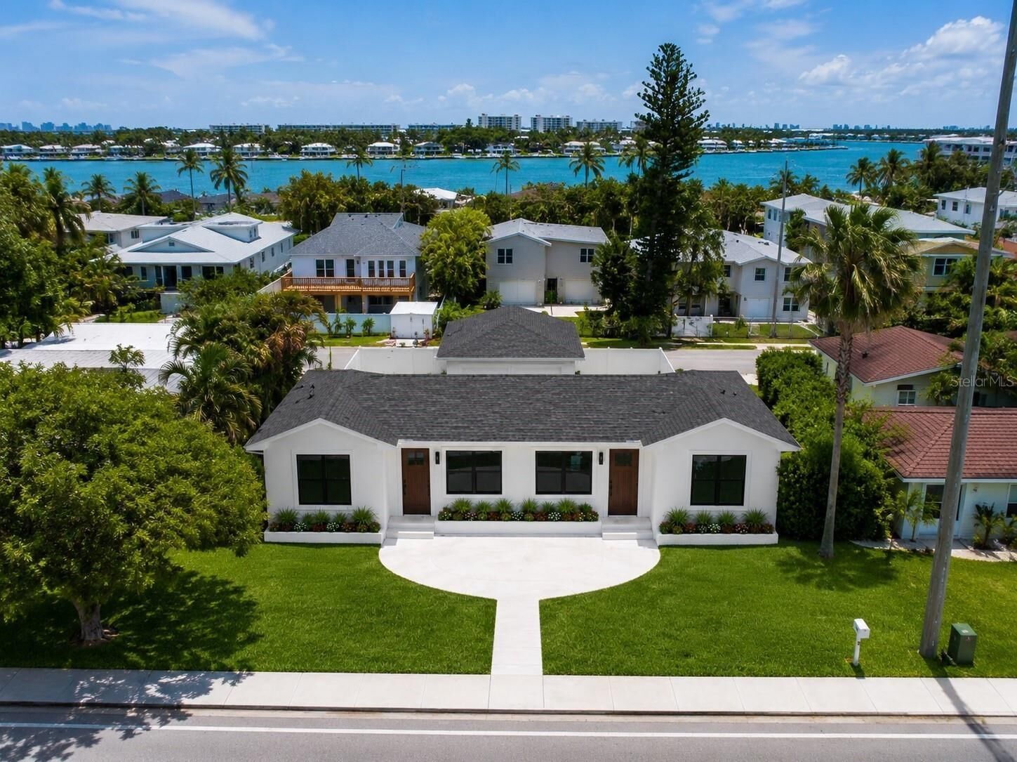 Property Photo: 3219 E De Bazan Avenue FL 33706