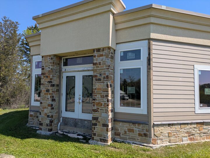 Property Photo: 8200 N Teutonia Ave WI 53209