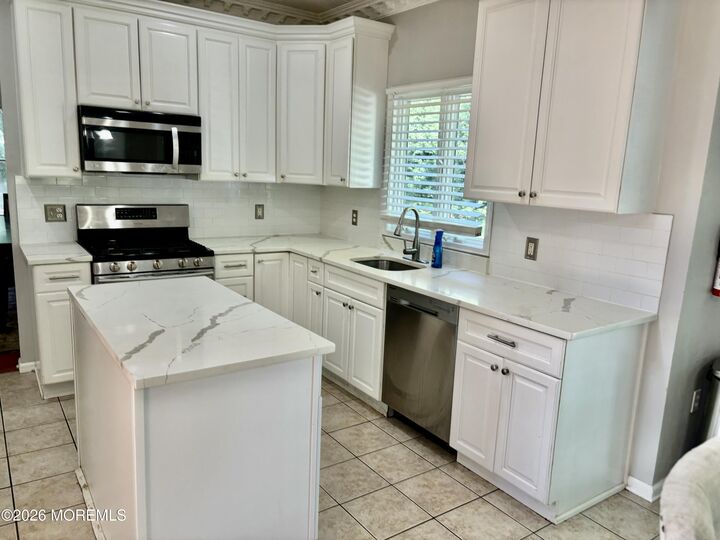Property Photo:  22 Kuzyk Road  NJ 08514 