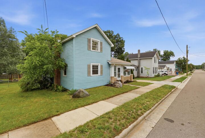 Property Photo: 419 N Monroe Street SE MI 49331