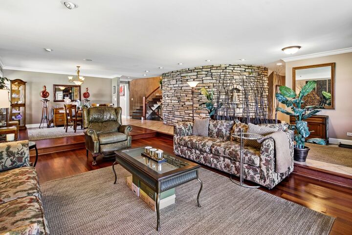Property Photo:  6833 N Concord Lane N  IL 60714 