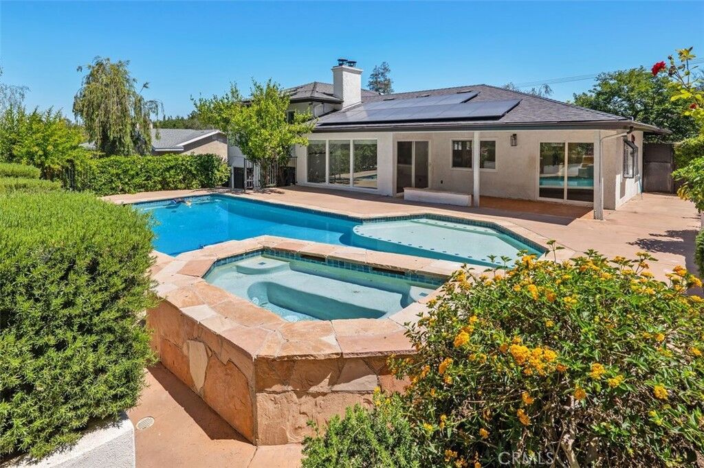 Property Photo:  3813 Eddingham  CA 91302 