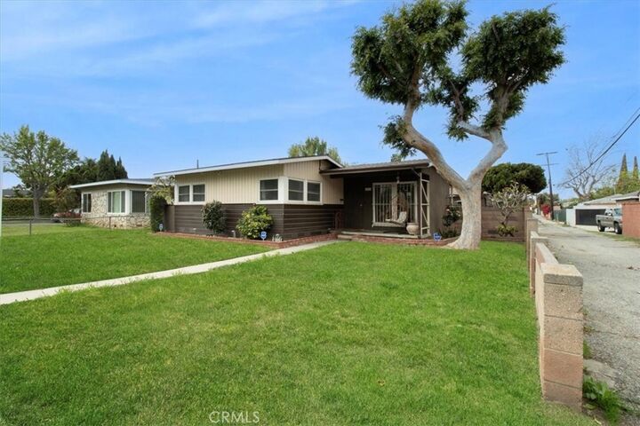 Property Photo: 6855 Butler Ave CA 90805