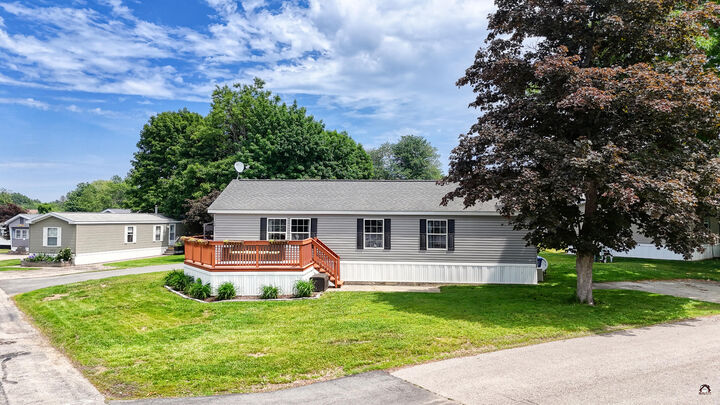 Property Photo:  116 Blackberry Place  ME 03904 