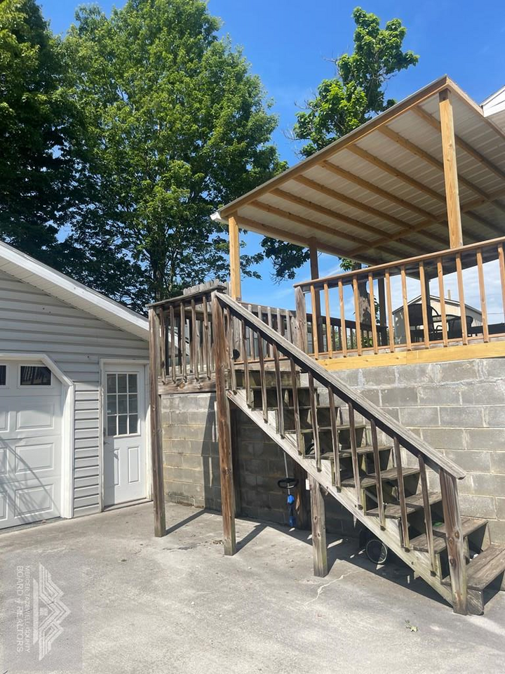 Property Photo: 101 Bish Ave WV 24740