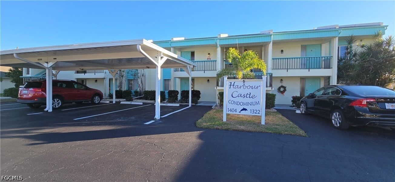 Property Photo: 1404 SE 40th Street A-3 FL 33904