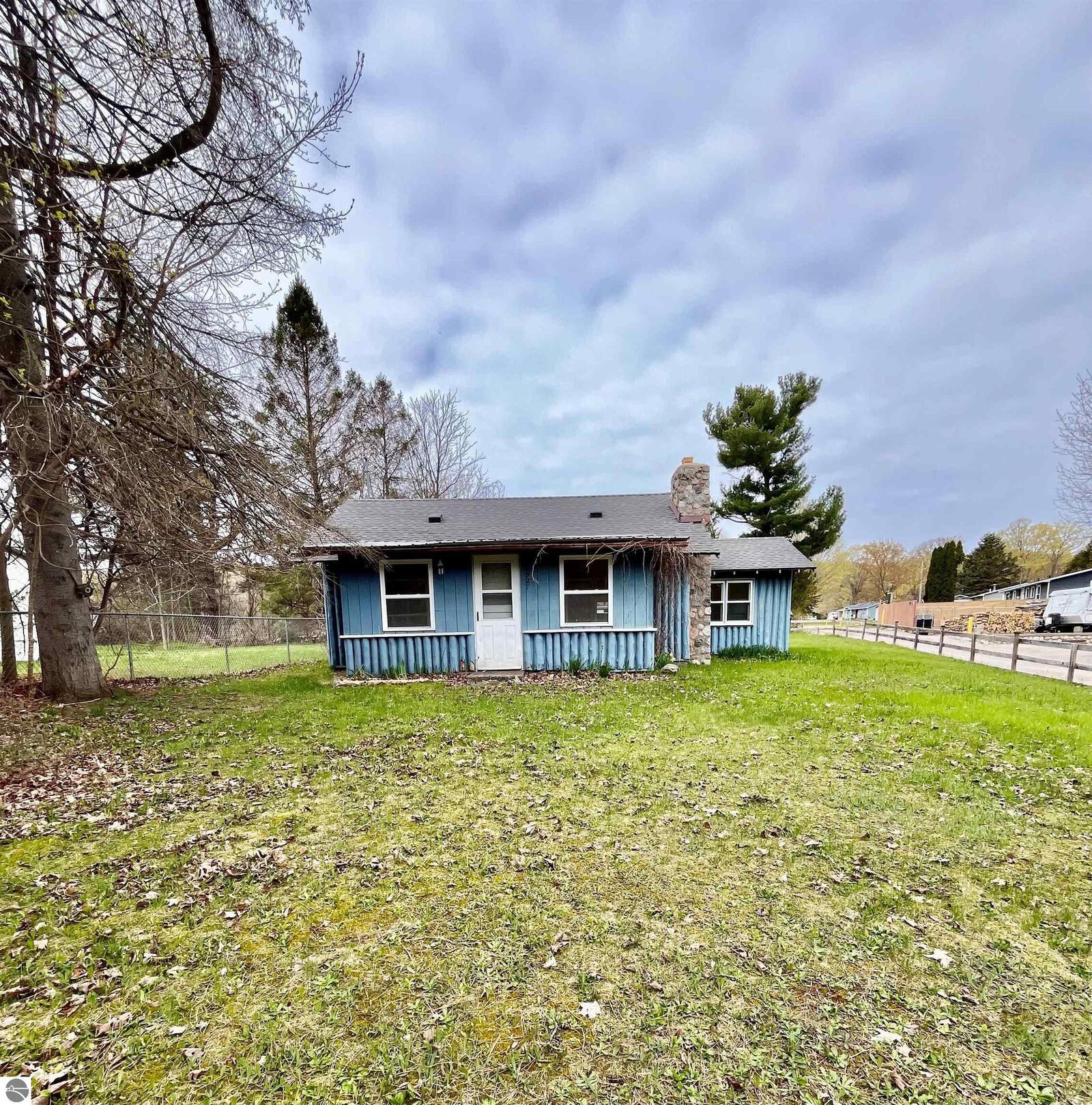 Property Photo:  2927 N Main Street  MI 49622 