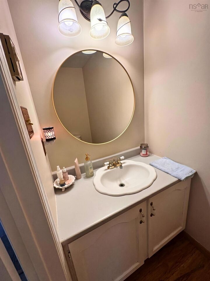 Property Photo:  45 Florence Place Court  NS B4C 3Z4 