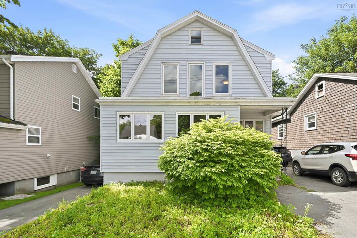 Property Photo: 6521 Bayers Road NS B3L 2B2