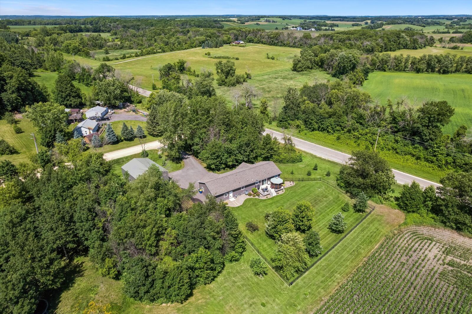 Property Photo: 6787 Fairfax Way MN 55021