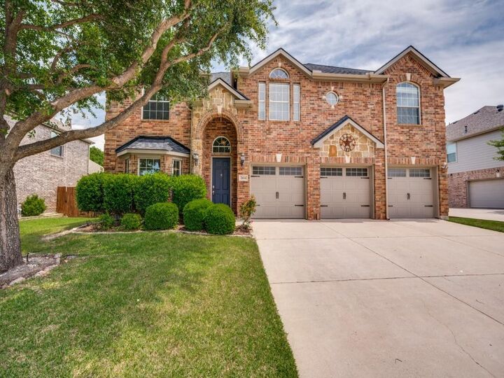 Property Photo: 2614 Stallions Lane TX 75009