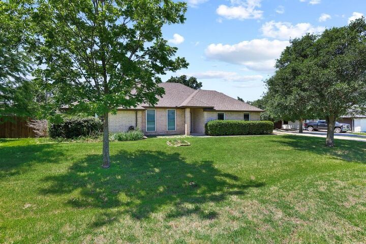 Property Photo:  315 Preston Glen  TX 75058 