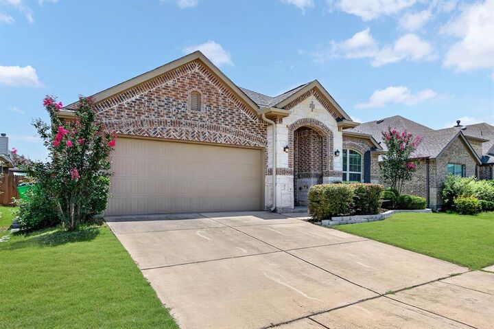 Property Photo: 16404 Stillhouse Hollow Court TX 75078