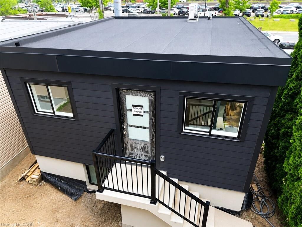 Property Photo:  17 White Avenue 1  ON M1C 1P1 