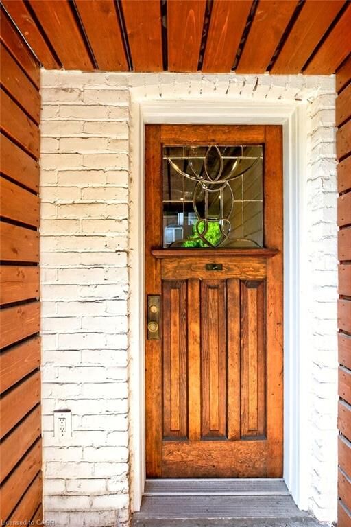 Property Photo:  112 Burton Street  ON L8L 3R5 
