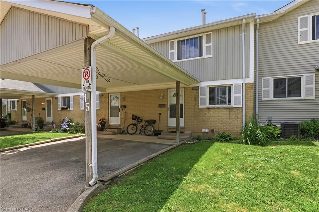 Property Photo:  255 Northlake Drive 15  ON N2V 1Z2 