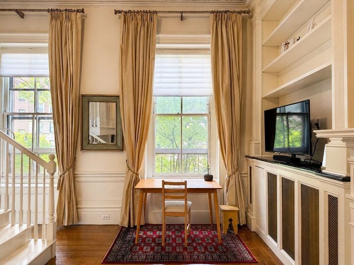 Property Photo:  105 Beacon St 4  MA 02116 