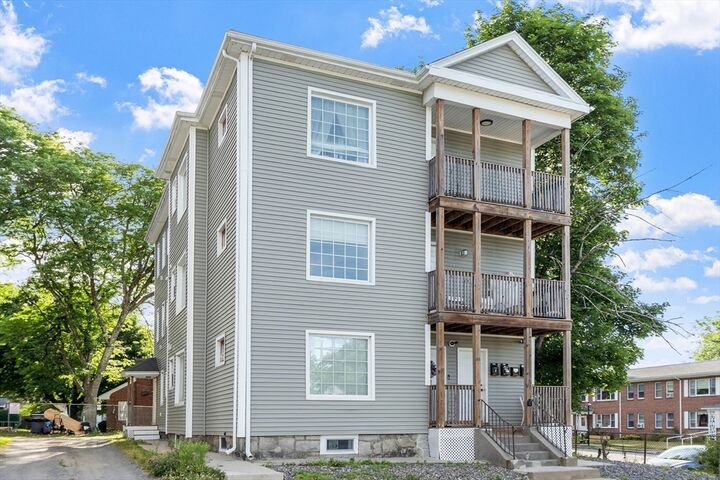 Property Photo: 86 Houghton St MA 01604