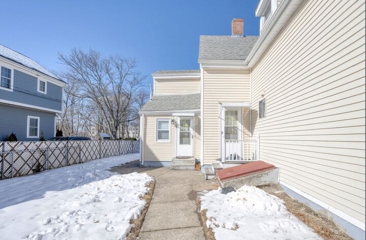 Property Photo: 133 Waban MA 02458