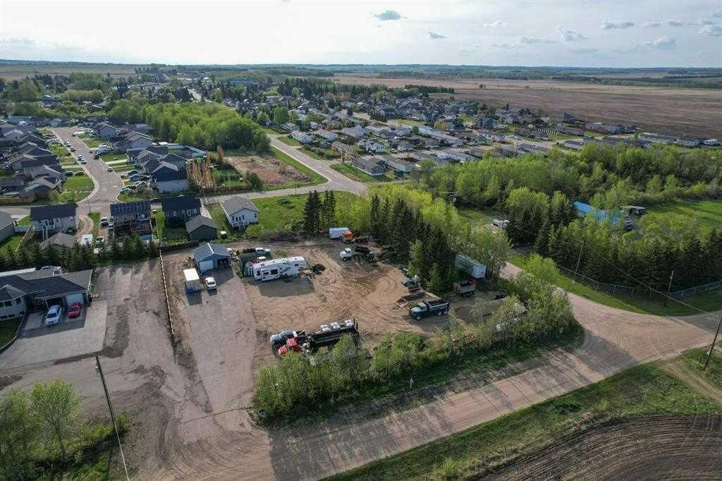 Property Photo:  32 County Lane  AB T0C 0Y0 