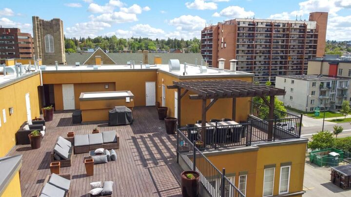 1000 15 Avenue SW 201 — photo 1