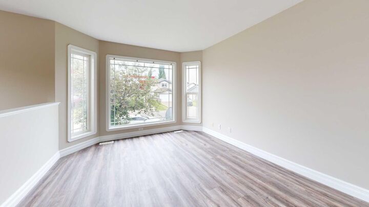 Property Photo:  10518 72 Avenue  AB T8W 2S6 