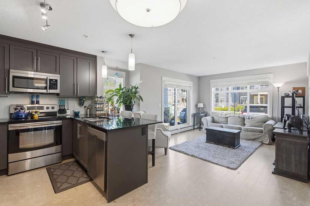 Property Photo:  155 Skyview Ranch Way NE 6114  AB T3N 0L6 