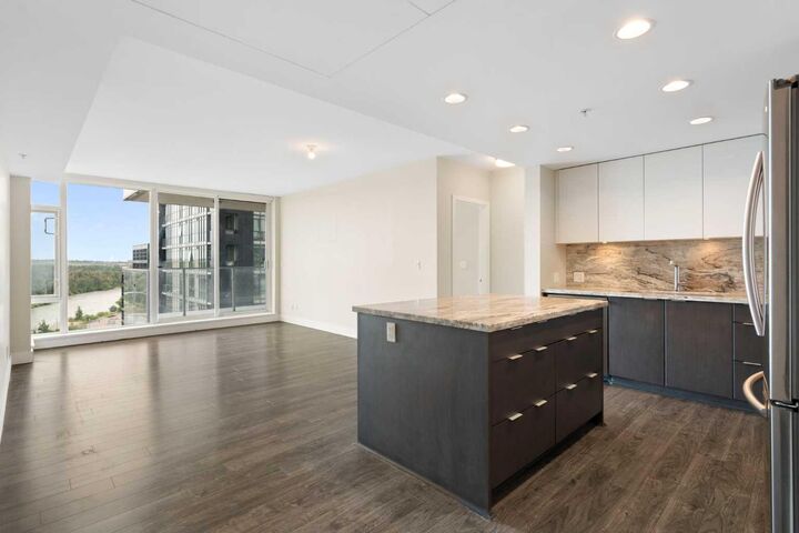 Property Photo:  519 Riverfront Avenue SE 1004  AB T2G 1K6 
