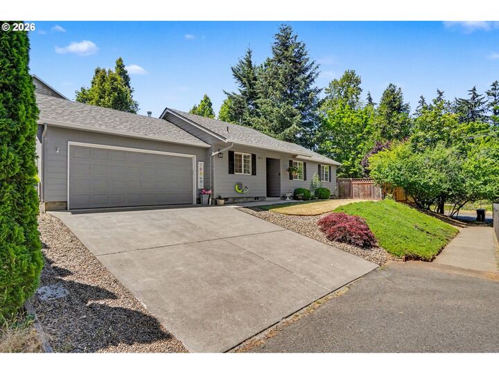 Property Photo: 2876 NW Johan Ct OR 97304