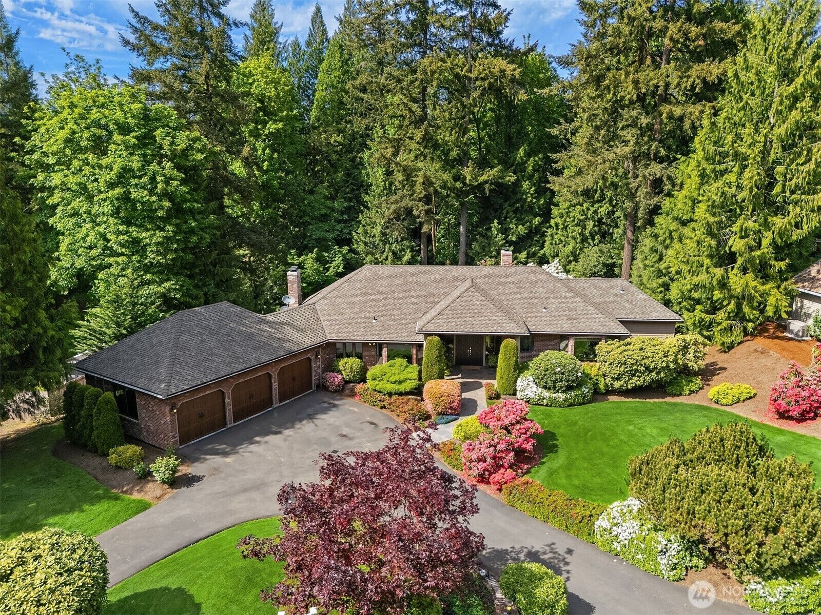 Property Photo: 16414 NE 135th Street WA 98052