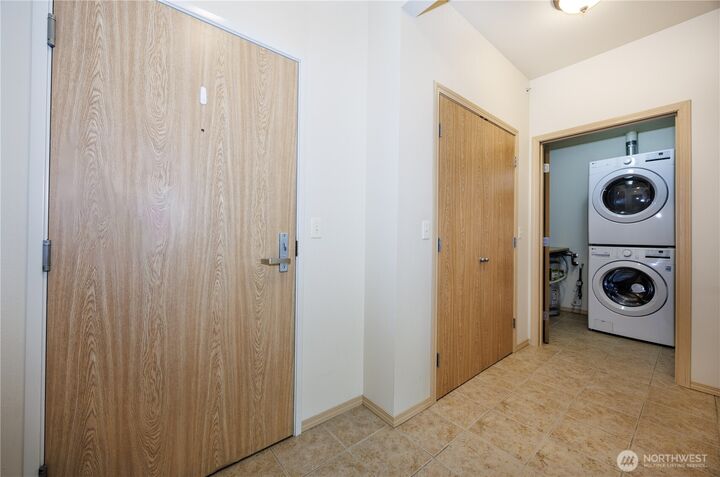 Property Photo: 500 Darby Drive 207 WA 98226