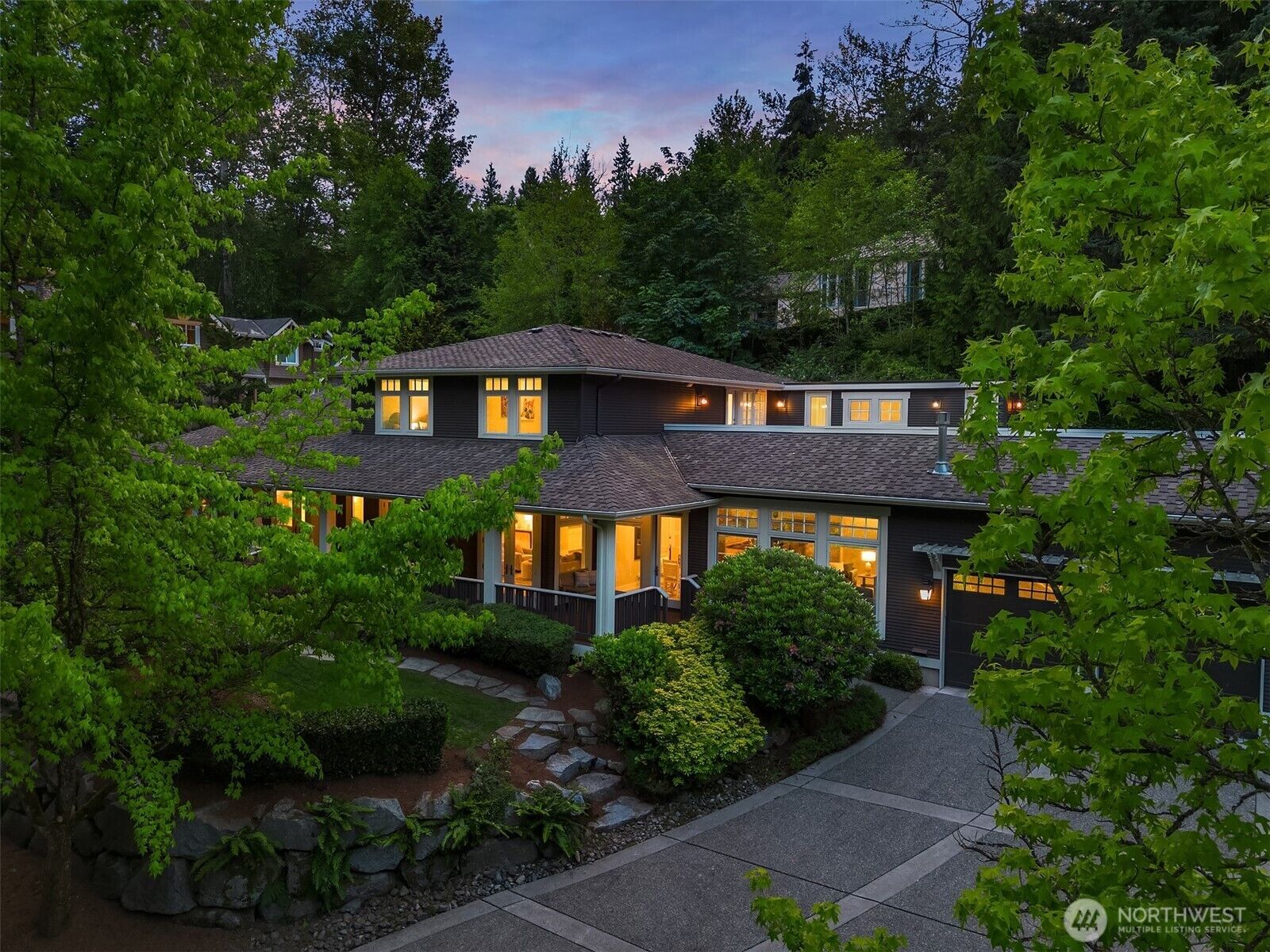 Property Photo:  3811  97th Avenue NE  WA 98033 