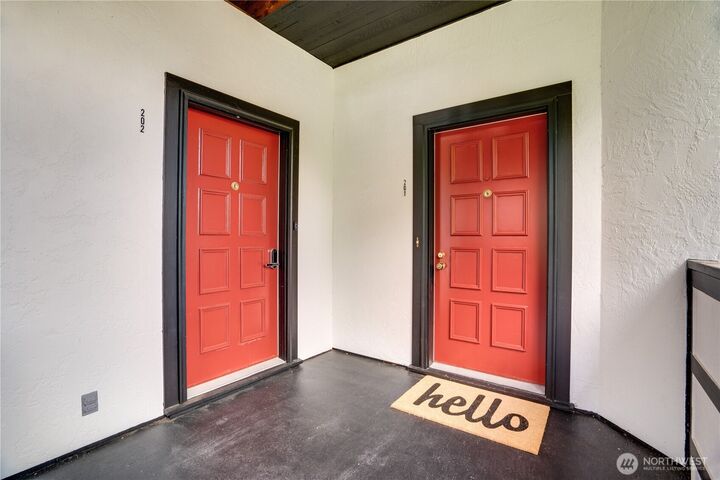 Property Photo: 809 N G Street 201 WA 98403