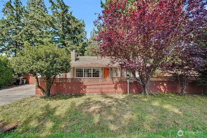 Property Photo: 11557 8th Avenue NE WA 98125