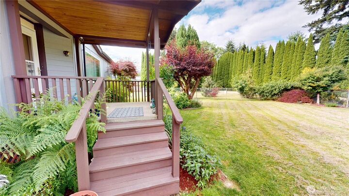 Property Photo: 9655 Brookshire Lane WA 98284