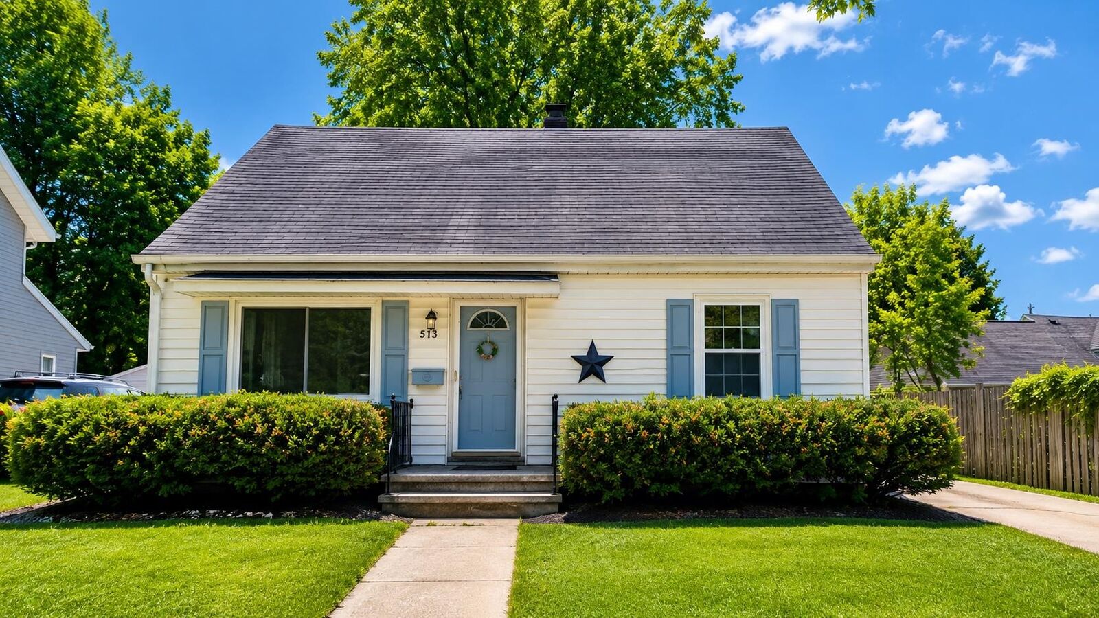 Property Photo: 513 E Fremont Street WI 54915