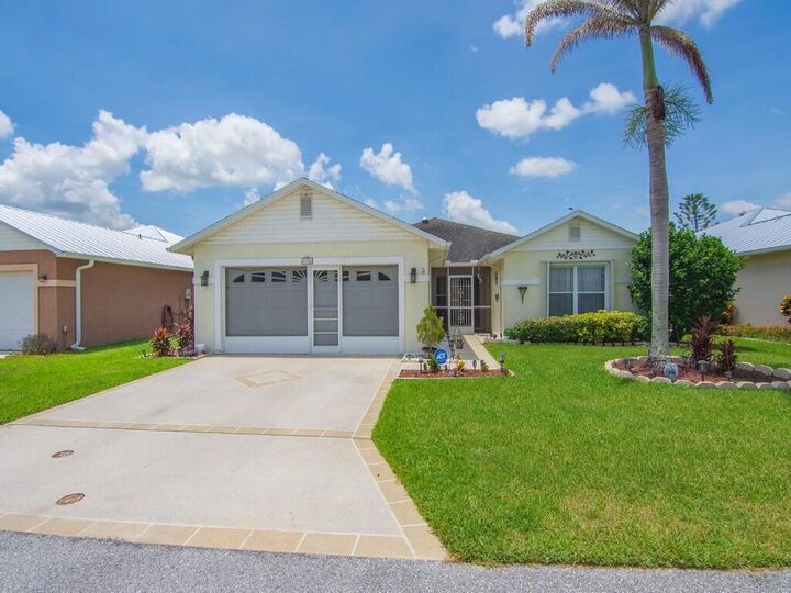 Property Photo: 6704 Picante Circle FL 34951