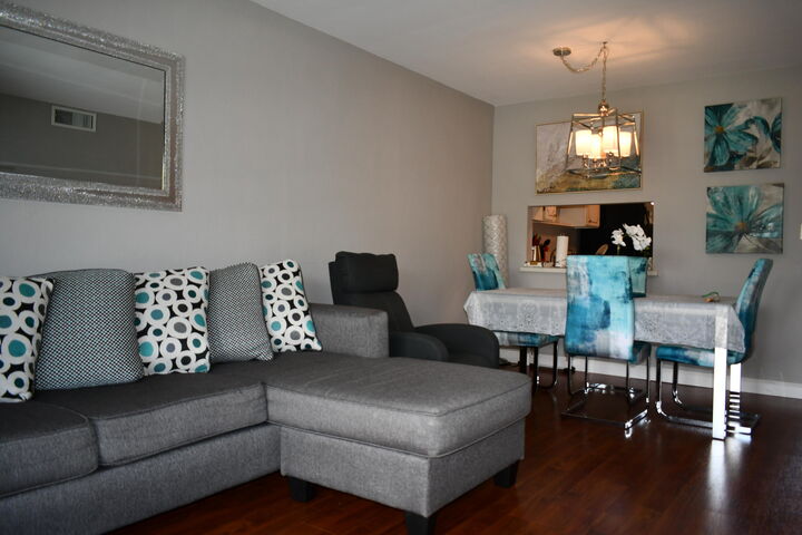 Property Photo: 2721 N Garden Dr Drive N 202 FL 33461