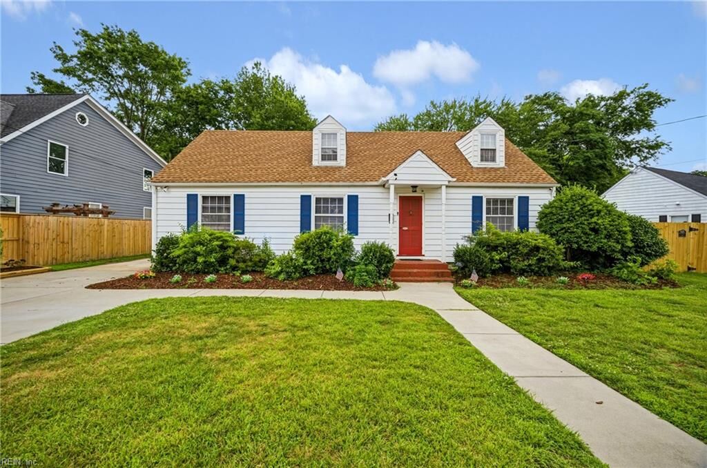 Property Photo: 8710 Meadow Brook Ln VA 23503