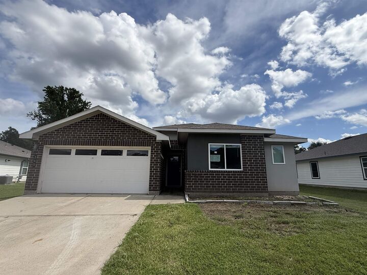 Property Photo: 345 Silver Bridge TX 77611