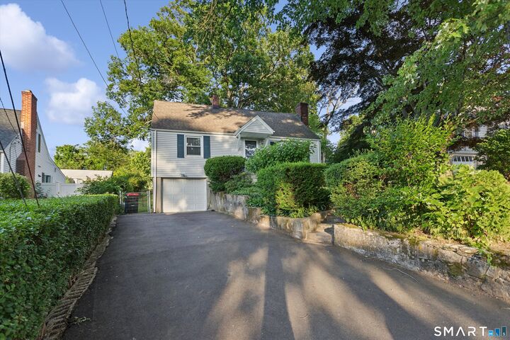 Property Photo:  4 Eagle Road  CT 06850 