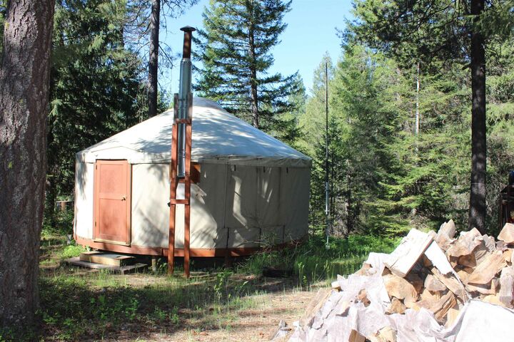 Property Photo:  5162 Goah Way  WA 99173 
