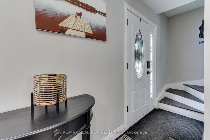 Property Photo: 288 Terrace Drive ON L4P 2Y8