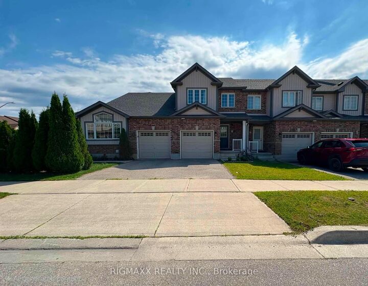 Property Photo: 57 Renfrew Street ON N2R 0G5